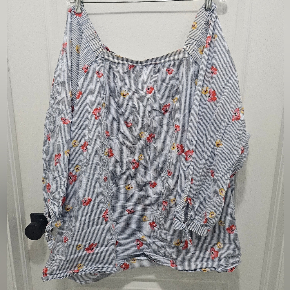 VGUC Old Navy boat neck off shoulder blue white flower strip top tie sleeves 4xl